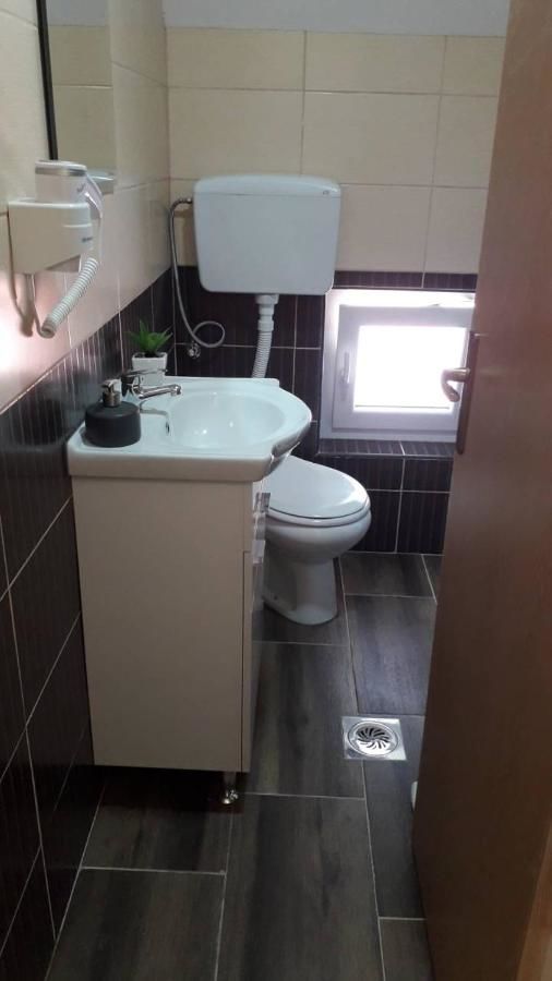 Отели типа «постель и завтрак» Apartmani Prisoje Жабляк